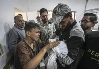 Ataques de Israel matam mais de 100 em um dia em Gaza, diz Hamas imagem