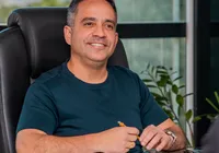 Paulo anuncia reajuste salarial de 4,83% para mais de 100 mil servidores imagem