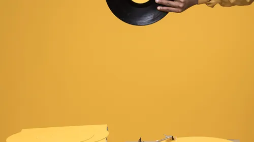 Evento voltado à escuta analógica de música acontece nesta quarta-feira - Imagem