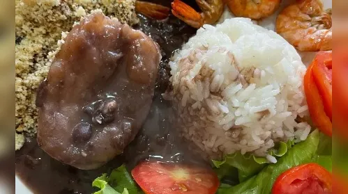 O Aconchego mora aqui e é servido com pudim caramelizado - Imagem