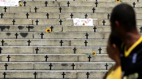 Taxa de homicídio cai, mas violência matou 45,7 mil no Brasil - Imagem