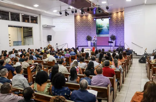 Evento aborda restauração de valores familiares