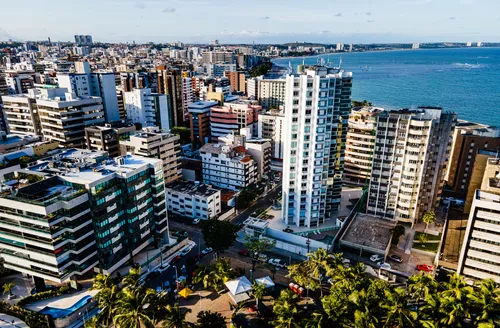 Imóveis residenciais de Maceió registram queda nos preços de venda em abril