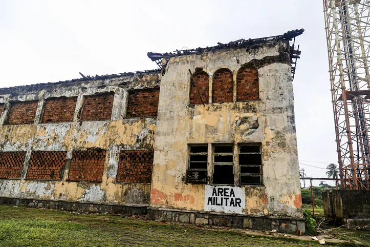 Antigo prédio do Detran está há mais de 10 anos entregue ao descaso

Antigo predio do Detran , localizado no bairro do Pontal da Barra em Maceió, Alagoas - Brasil.

Foto:@Ailton Cruz