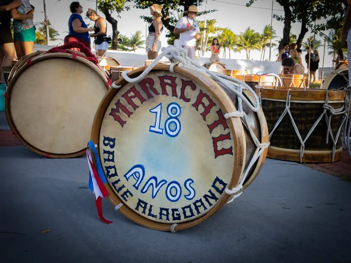 Maracatu comemorou aniversário promovendo oficina para novos integrantes