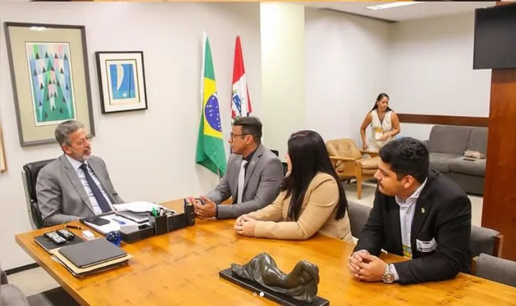 Imagem ilustrativa da imagem Bancada federal de AL se reúne com prefeitos durante Marcha a Brasília