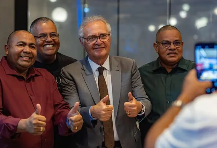 Imagem ilustrativa da imagem Bancada federal de AL se reúne com prefeitos durante Marcha a Brasília