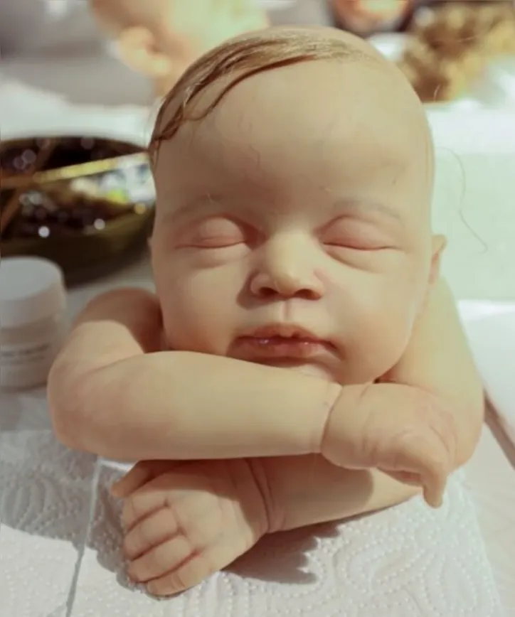 Bebês reborn costumam ser confundidos com bebês de verdade