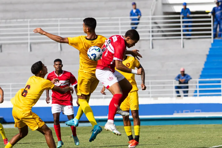 CRB perdeu para o Sport, por 1 a 0, em jogo no Estádio Rei Pelé