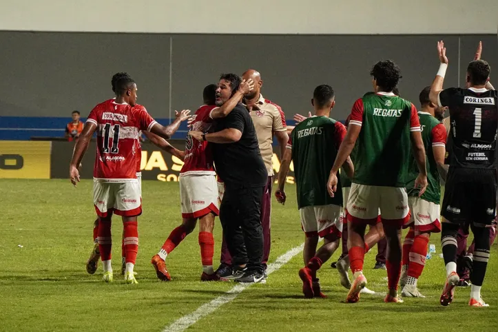 CRB empatou por 1 a 1 com o Amazonas, pela Série B do Brasileiro, jogando longe de seus domínios