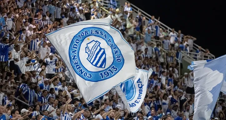 Torcida azulina tem comparecido aos jogos para incentivar o CSA