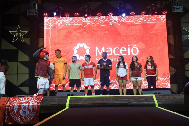 Evento de lançamento do uniforme do CRB para a temporada