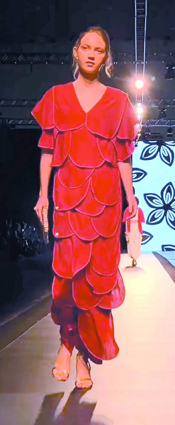 Imagem ilustrativa da imagem Com o tema “Inteligência Autoral”, o DFB’25 fashionistas no Centro de Eventos do Ceará, em Fortaleza