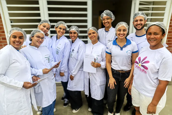 Marisqueiras se uniram e formaram cooperativa