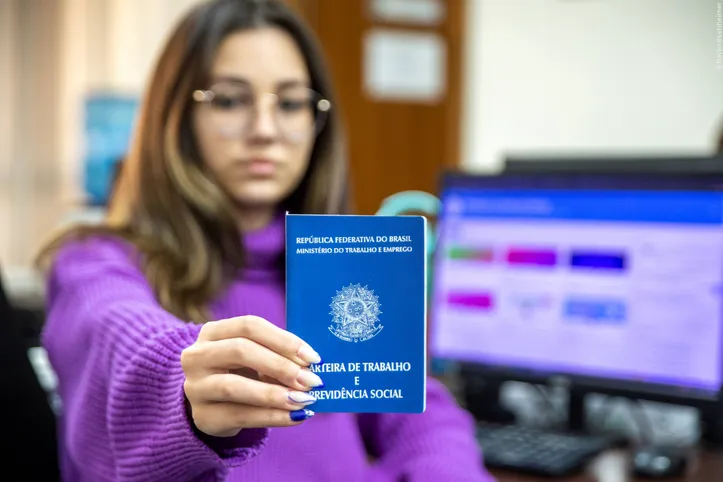 O número de pessoas sem trabalho alcançou 7,5 milhões