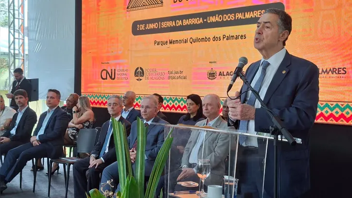 Segundo Barroso, é um momento simbólico de resgate de uma parcela importante da história