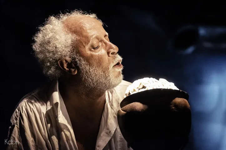 Imagem ilustrativa da imagem Espetáculo que imagina autópsia do cérebro de Lima Barreto chega a Maceió