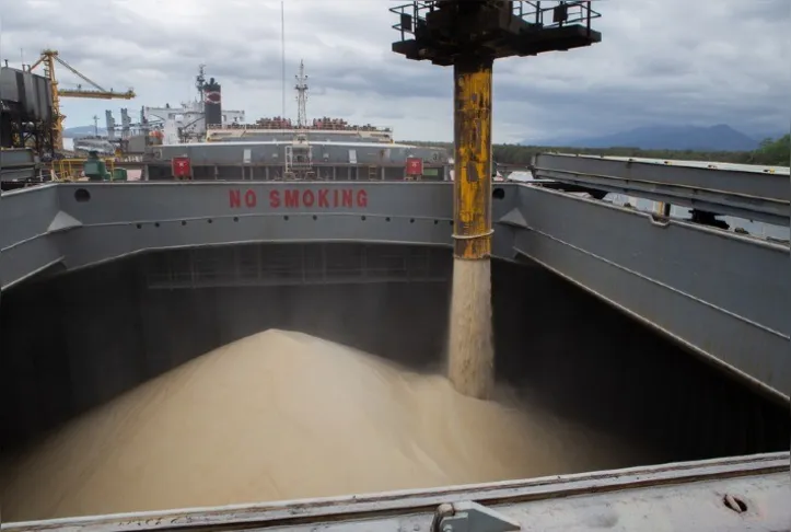 As exportações foram puxadas venda de açúcar, que movimentou US$ 315 milhões