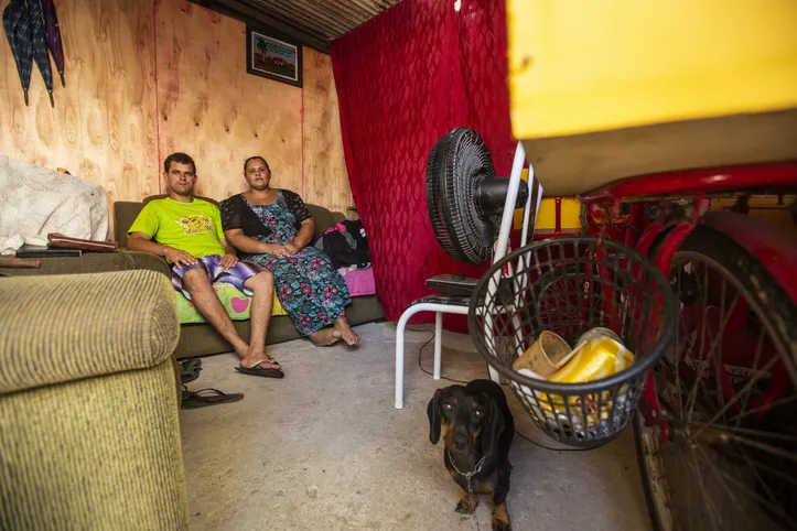 A parcela de brasileiros extremamente pobres caiu para 6,8% da população em 2024, o equivalente a 14,7 milhões de pessoas