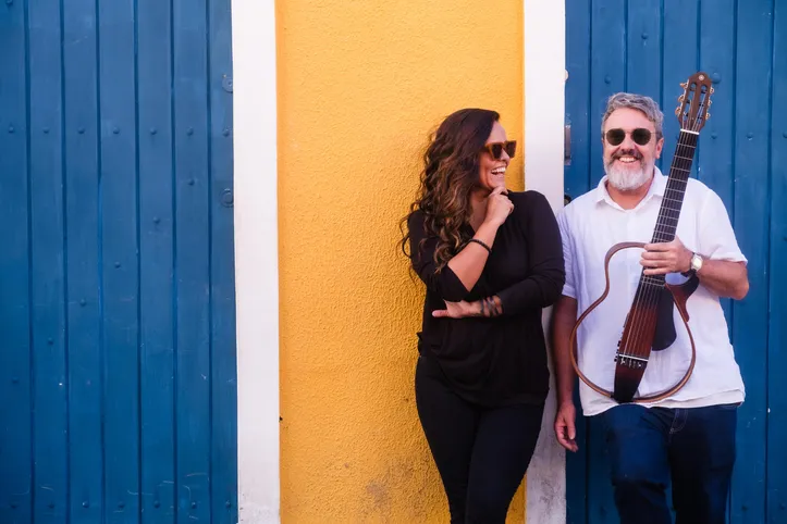 Imagem ilustrativa da imagem Fernanda Guimarães e Wado celebram amizade e música autoral em show inédito