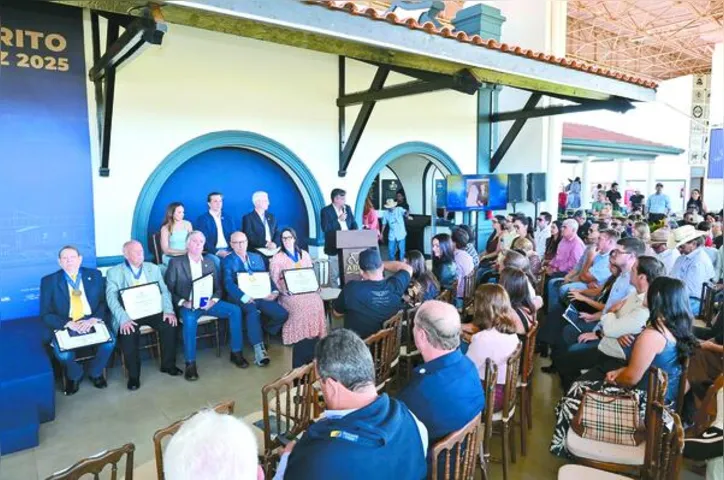 Mérito ABCZ reconhece a atuação de destaque de criadores da raça zebuína