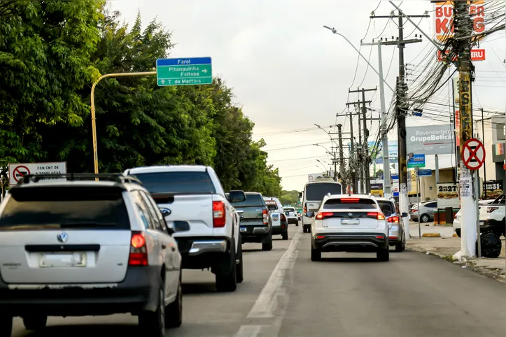 Projeto que liberar faixa exclusiva para motoristas por aplicativo