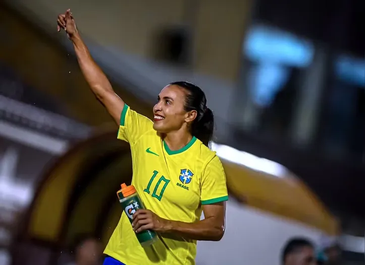 Alagoana Marta alcança nova premiação no futebol feminino