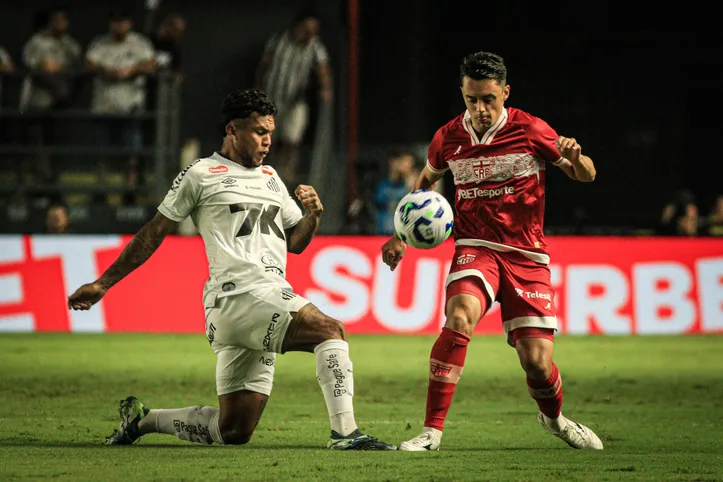 No jogo da ida, na Vila Belmiro, deu empate de 1x1 e quem vencer nesta quinta (22) avança de fase