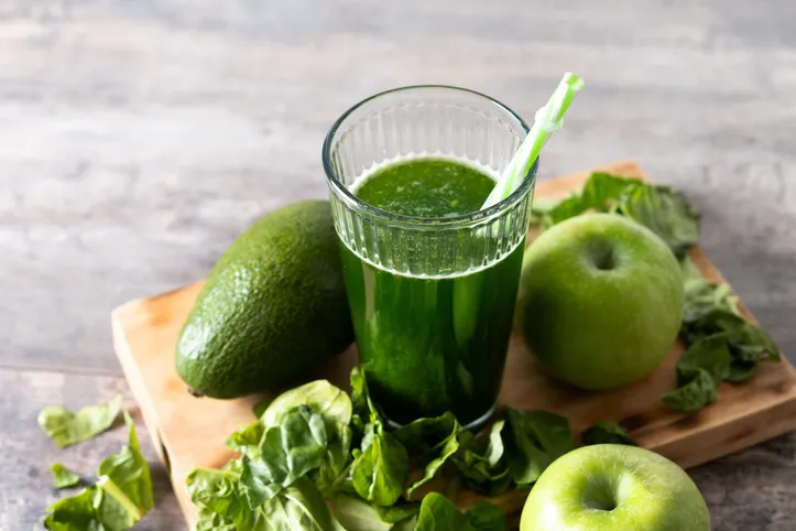 O detox é benéfico quando a pessoa se sente inchada, indisposta e não consegue perder peso de jeito nenhum