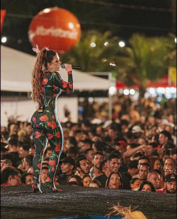 Imagem ilustrativa da imagem ‘Se faz sentir, eu canto’: Millane Hora fala sobre a força do forró e os caminhos da própria voz