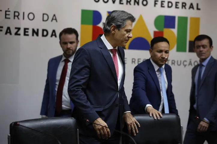 A sinalização foi dada após uma reunião do ministro Fernando Haddad (Fazenda) e secretários da pasta com membros da Febraban