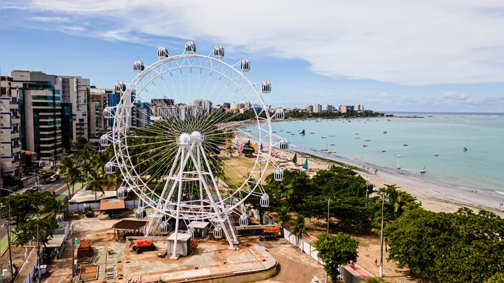 Receio é de que roda-gigante vire diversão exclusiva para turistas