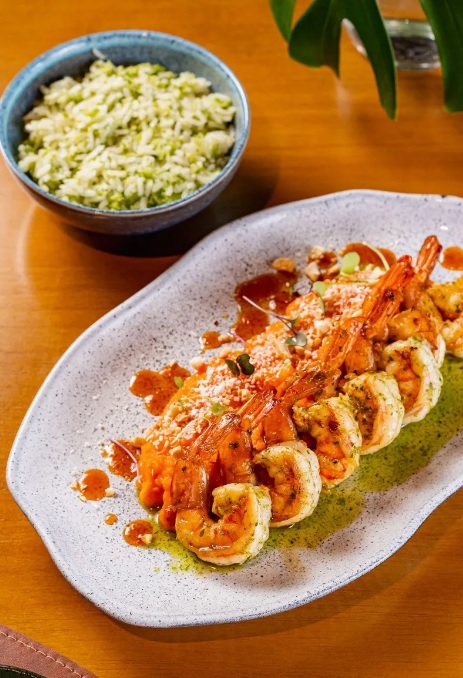 Imagem ilustrativa da imagem Frutos do mar com requinte alagoano: experiência deliciosa no Marô Restaurante