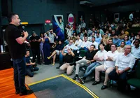 Ao lado do ministro Renan Filho e do prefeito Luciano Barbosa, governador lança o VLT de Arapiraca imagem