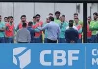 CBF: presidente visita técnico e jogadores da equipe canarinha imagem