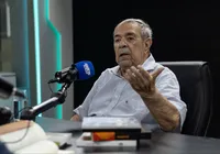 Carlito Lima lança 'Ulla', seu novo romance, e diz que escreve para desafiar o esquecimento imagem