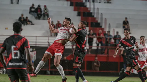 CRB perde de virada para o Atlético-GO, pela Série B: 2 a 1 - Imagem