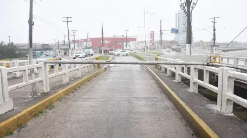 Ciclone agita mar e temperatura desaba em várias regiões - Imagem