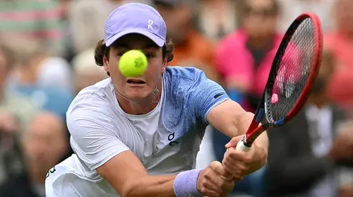 João Fonseca perde para Fritz e para nas oitavas em Eastbourne - Imagem