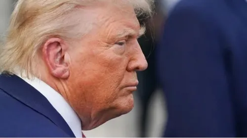 "Não será tolerado", diz Trump sobre ataque que matou políticos nos EUA - Imagem