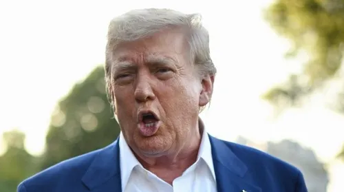 Trump diz que acordos de paz com Irã não valem nada - Imagem
