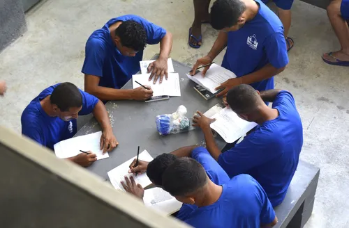 Alagoas se destaca no combate ao analfabetismo e lidera avanços no sistema prisional