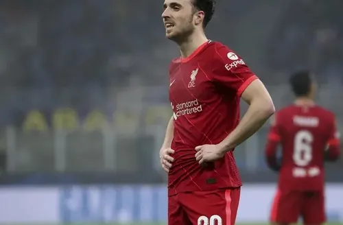Atacante Diogo Jota, do Liverpool, morre em acidente de carro