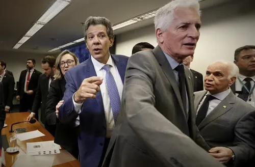 Audiência com Fernando Haddad na Câmara é encerrada após bate-boca com Nikolas e Jordy