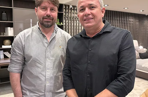 Noite nipônica, a quatro mãos, marca gravação de Confraria na na Todeschini