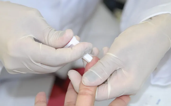 Sesau orienta como prevenir, diagnosticar e tratar as hepatites virais