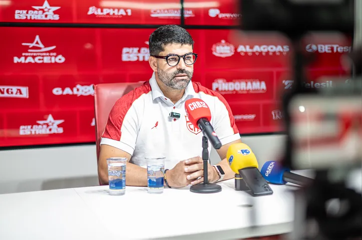 Ari Barros pede que torcida alvirrubra tenha paciência com o CRB: “Dias melhores virão”, disse
