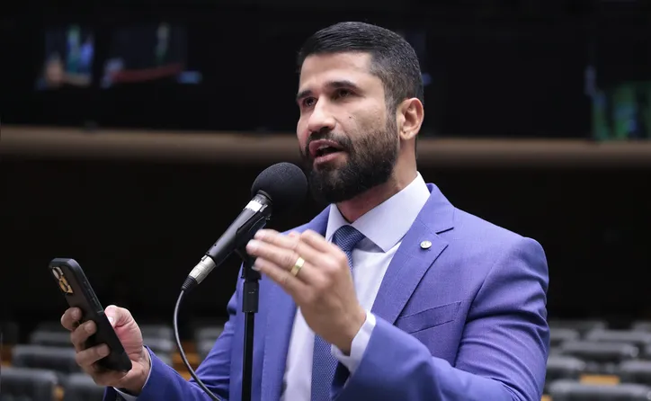 O deputado federal Delegado Fábio Costa (PP) adotou uma postura dura contra o governo federa
