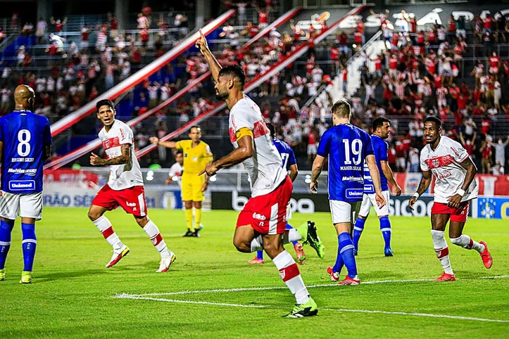 CRB e Avaí se enfrentaram pela Série B de 2021, no Rei Pelé