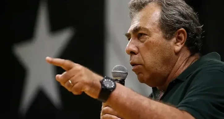 Montenegro, ex-presidente do Botafogo, se mostrou preocupado